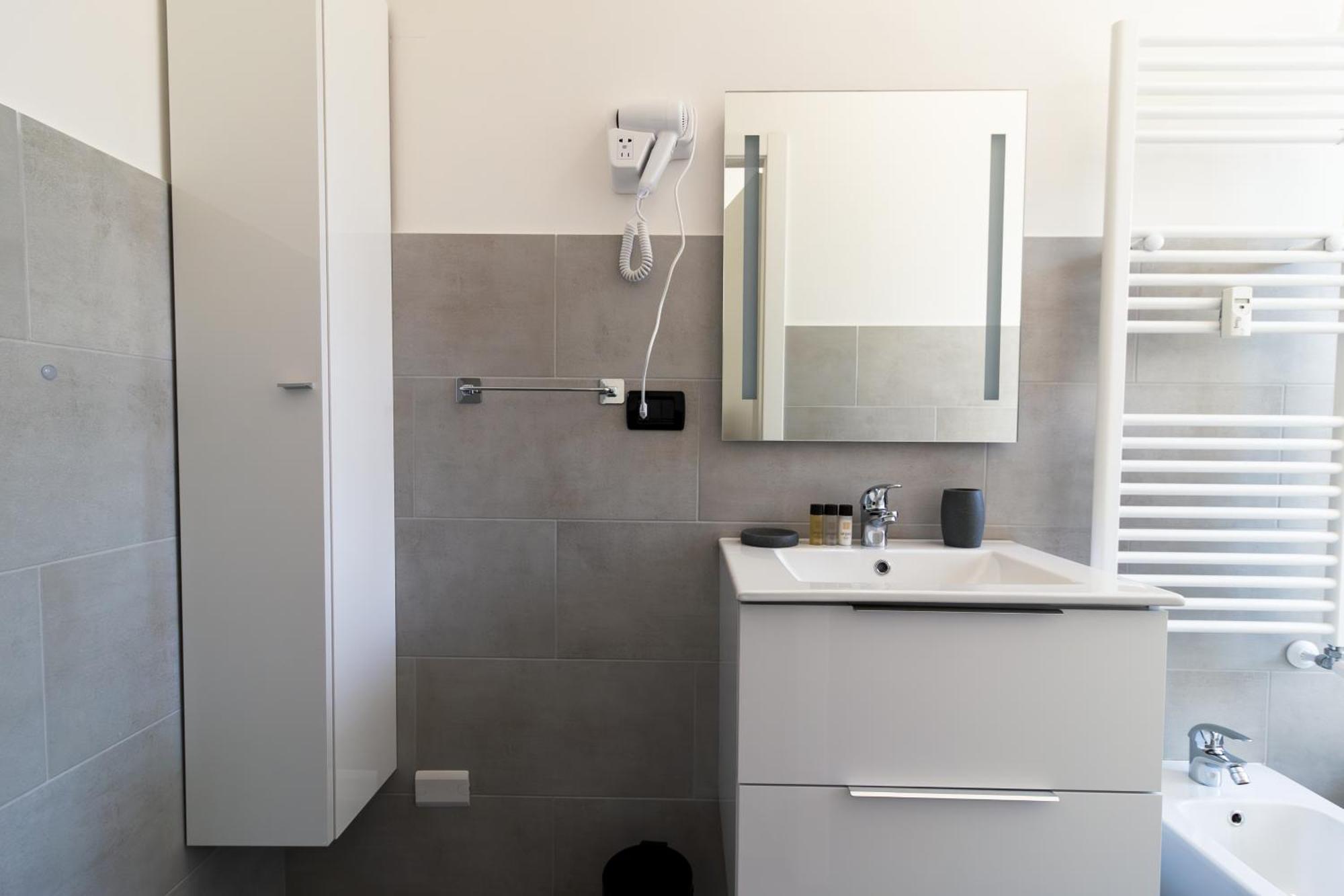 Abbiategrasso - Bocconi - 2 Da Letto Apartment Milan